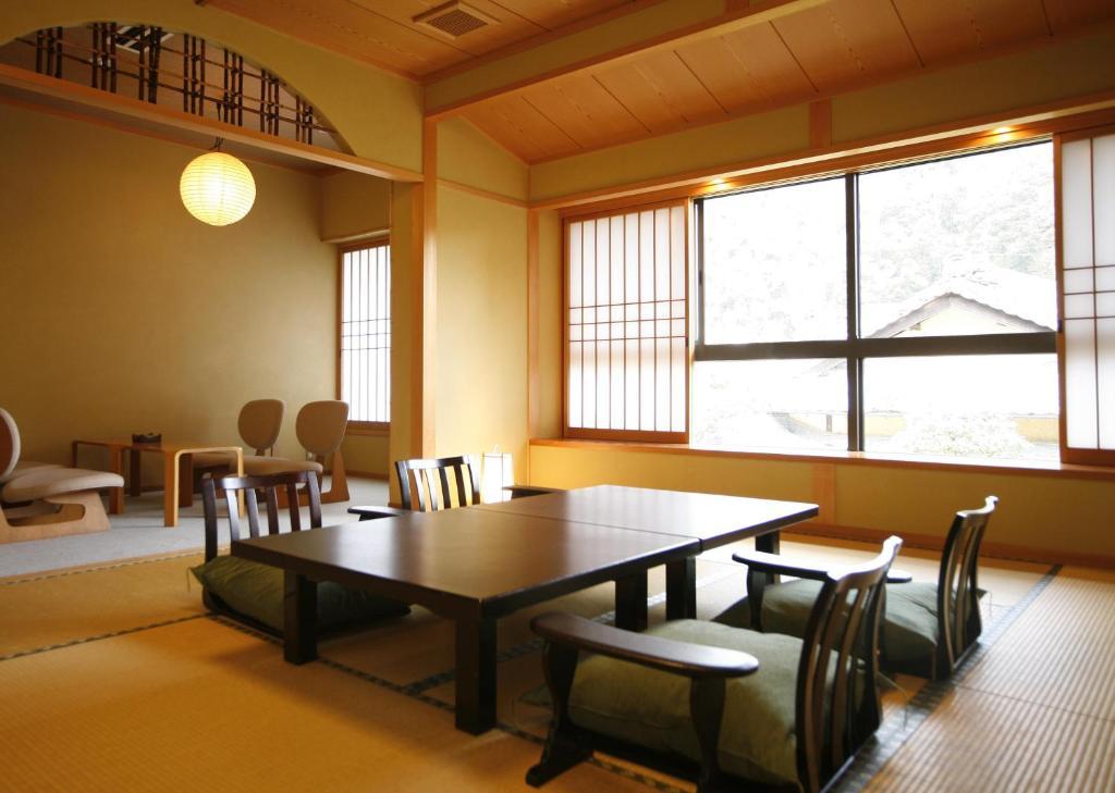 Yutouya Ryokan Toyooka  Chambre photo