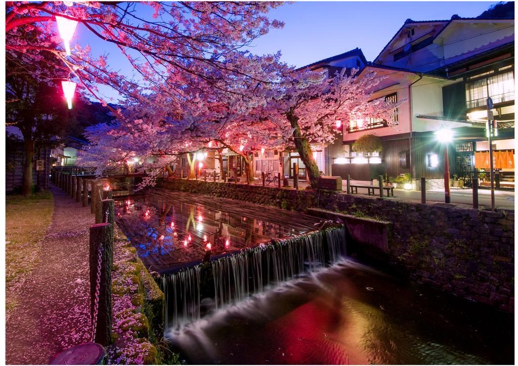 Yutouya Ryokan Toyooka  Extérieur photo