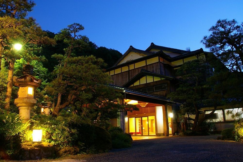 Yutouya Ryokan Toyooka  Extérieur photo