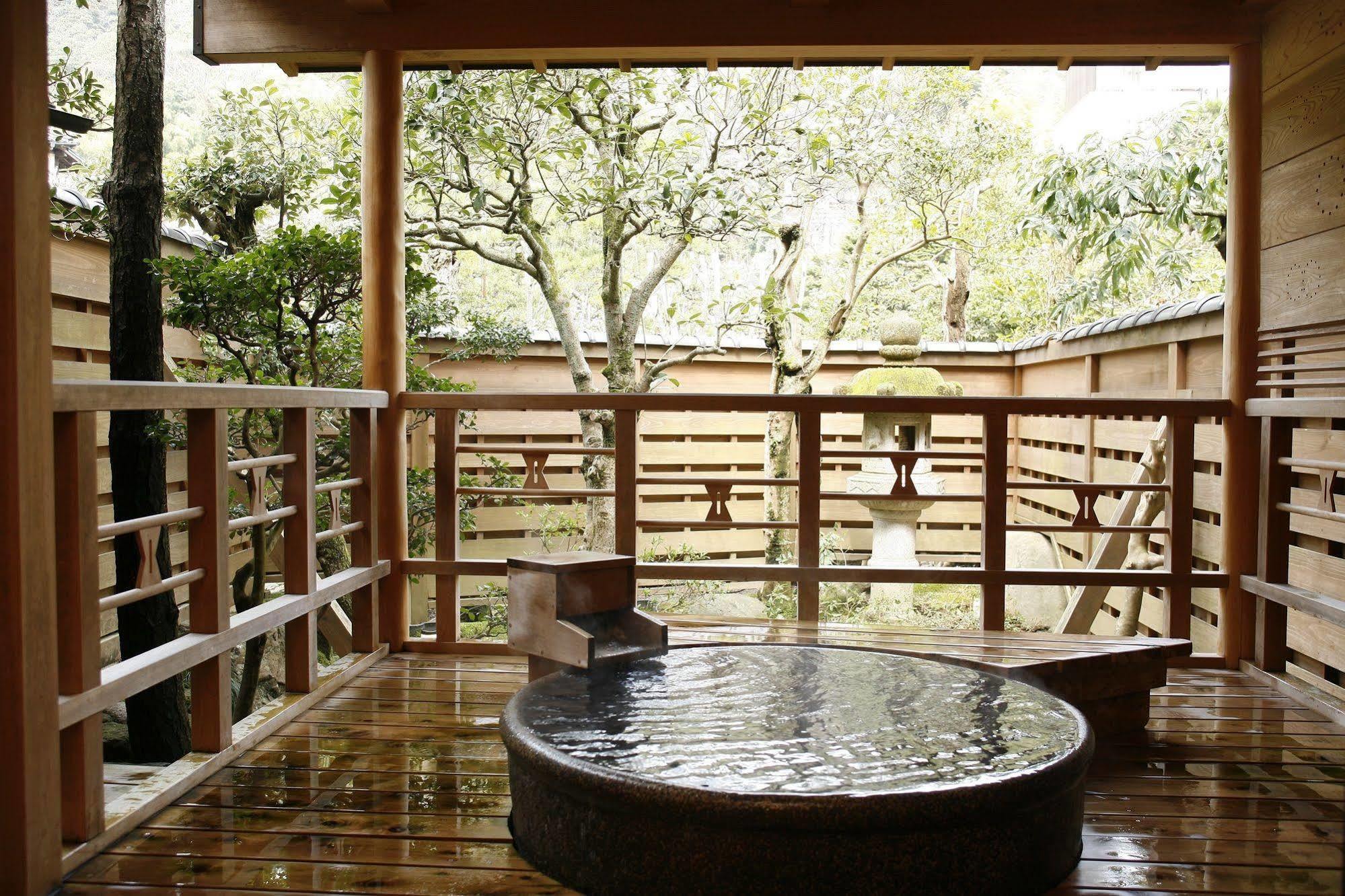 Yutouya Ryokan Toyooka  Extérieur photo