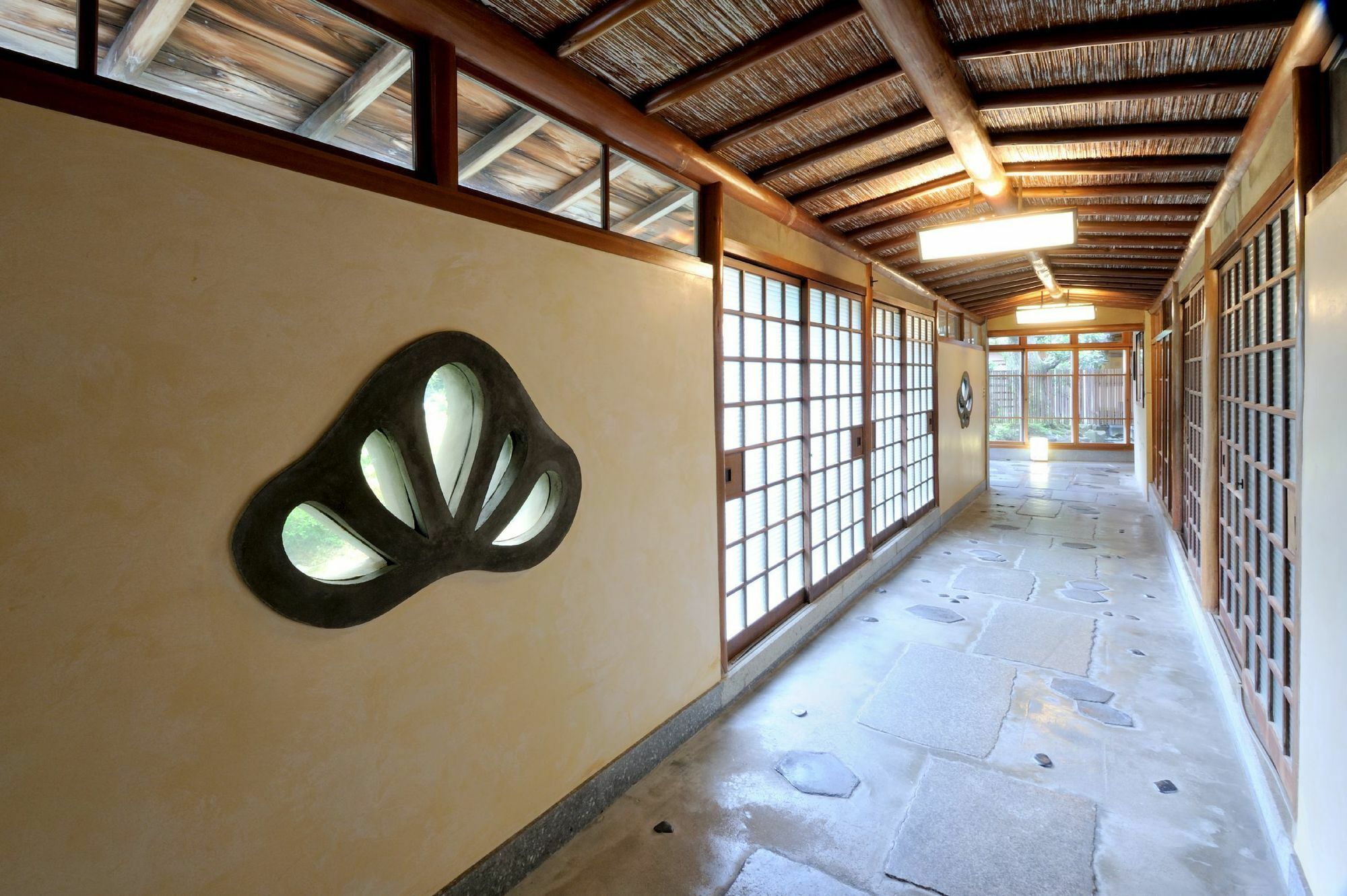 Yutouya Ryokan Toyooka  Extérieur photo